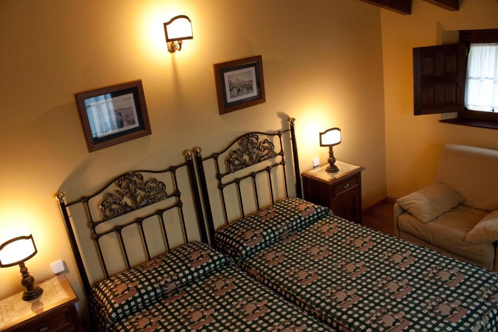 Posada De La Abadia - Adults Only ซันติยานาเดลมาร์ ภายนอก รูปภาพ
