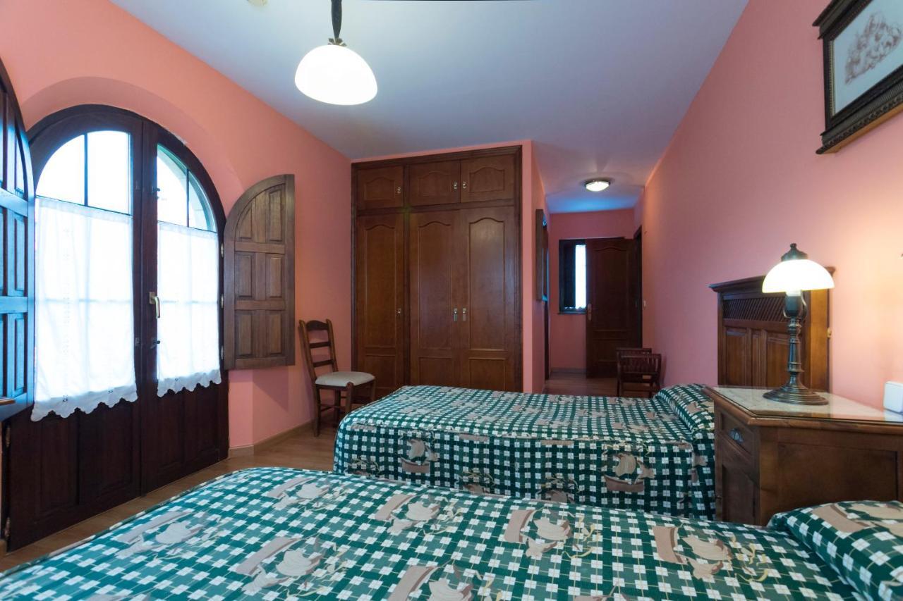 Posada De La Abadia - Adults Only ซันติยานาเดลมาร์ ภายนอก รูปภาพ