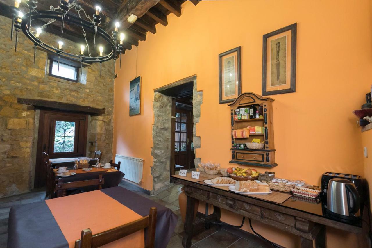 Posada De La Abadia - Adults Only ซันติยานาเดลมาร์ ภายนอก รูปภาพ