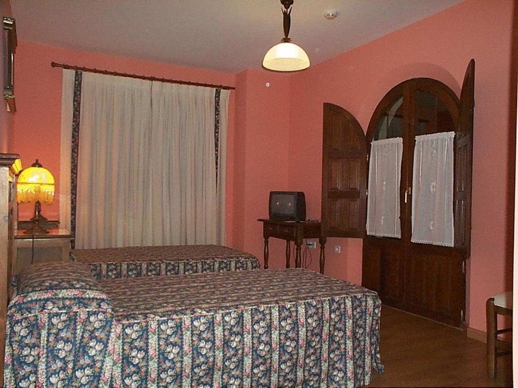 Posada De La Abadia - Adults Only ซันติยานาเดลมาร์ ห้อง รูปภาพ